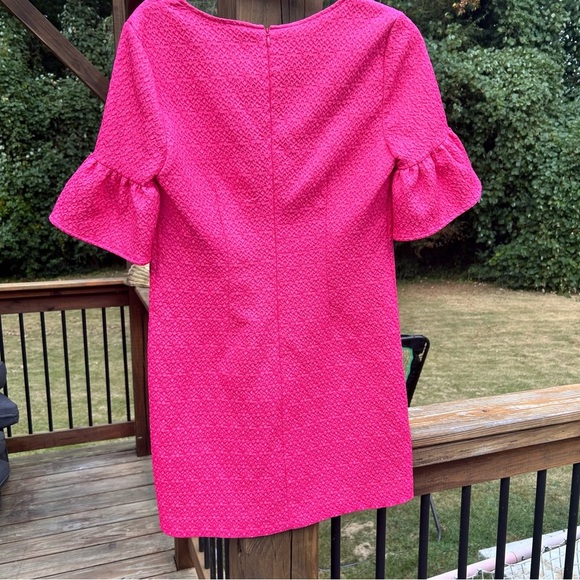 TRINA TURK Laguna Ruffle Bell Sleeve Shift Dress EUC Hot Pink - Picture 6 of 6
